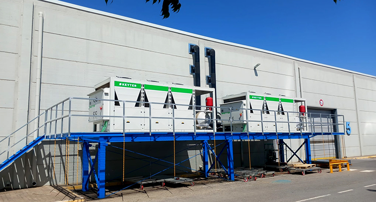Infrico Supermarket refuerza la sostenibilidad y el confort laboral con la instalación de un avanzado sistema de climatización en su planta de Lucena