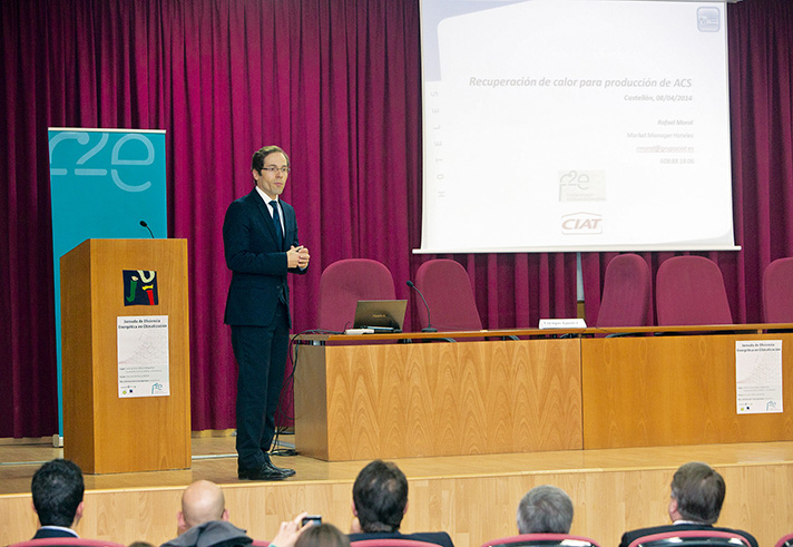 Rafael Moral, Market Manager de Centros Comerciales y Hoteles de CIAT, durante la jornada