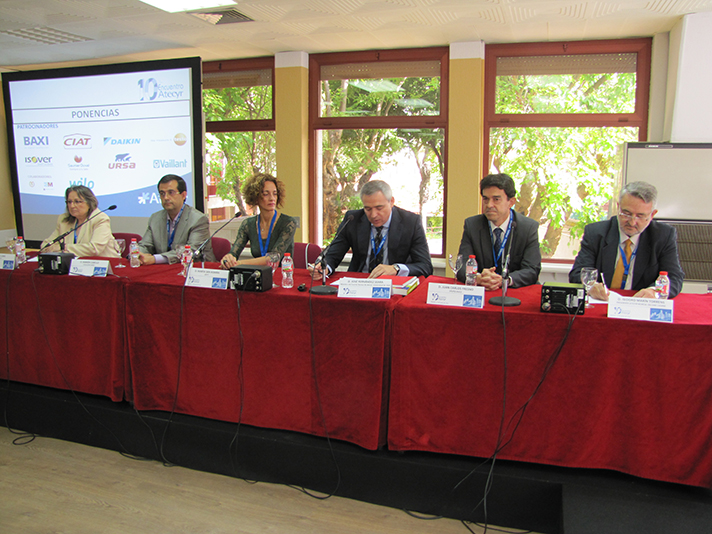 Una imagen de la Mesa Redonda del Encuentro celebrado por Atecyr