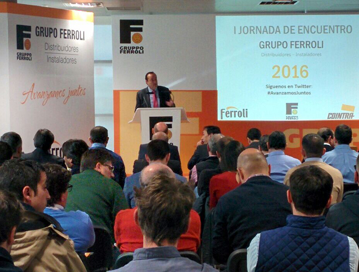 Víctor Gómez, Director General del Grupo Ferroli, inaugura la Jornada de Encuentro