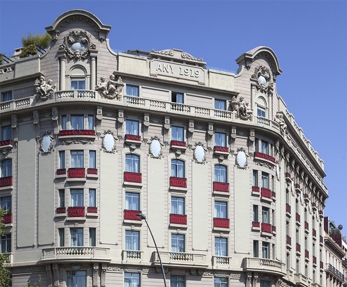 •	Los equipos de la marca perteneciente a la división Bosch Termotecnia protagonizan la reforma de la sala de calderas del antiguo hotel Ritz de cinco estrellas