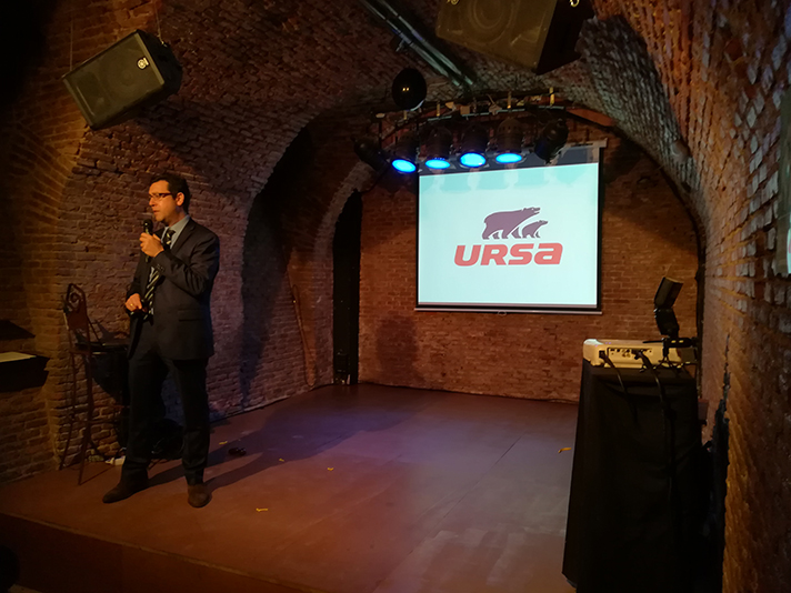  Arturo Casado, Director de I+D+i de la matriz Ursa Insulation, durante la presentación celebrada en Madrid