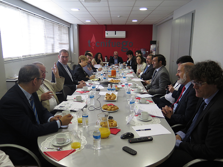 La mesa de expertos que reunió Tecnifuego en su sede de Madrid