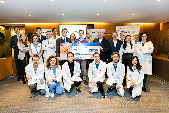 Foto de grupo con buena parte del equipo de investigación que trabaja en el programa Niños contra el Cáncer