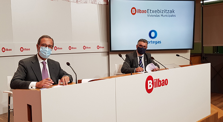 El acuerdo ha sido suscrito por el concejal de Vivienda y Presidente de Viviendas Municipales de Bilbao, Jon Bilbao, y Javier Contreras, Consejero Delegado de Nortegas