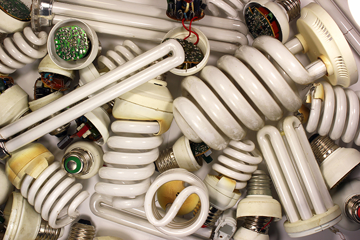 Los comercios asociados a FECE podrán beneficiarse de los servicios de gestión de residuos de lámparas