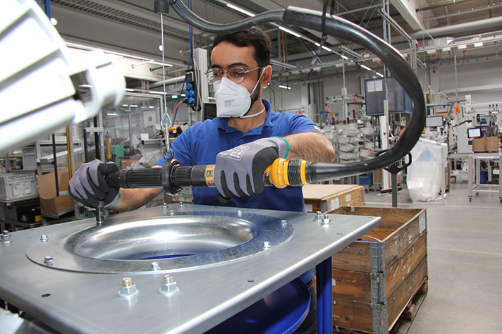 En Ziehl-Abegg, producción de un ventilador EC en la planta de Kupferzell en la fábrica de Baden-Württemberg