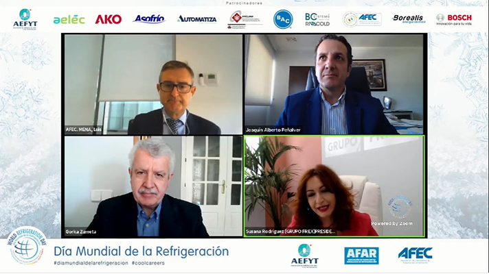 De izquierda a derecha, Luis Mena (AFEC), Joaquín Alberto Peñalver (AFAR), Gorka Zumeta, presentador, y Susana Rodríguez (AEFYT)  