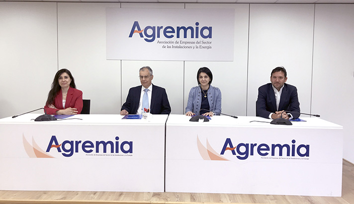 Agremia, Fegeca, Nedgia y Madrileña Red de Gas han firmado el convenio para poner en marcha una nueva edición del Plan Renove de Salas de Calderas de la Comunidad de Madrid