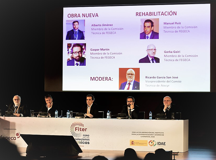 Alberto Jiménez, Manuel Ruíz, Gaspar Martín y Gorka Goiri, miembros de la Comisión Técnica de FEGECA, en una de las Mesas Redondas