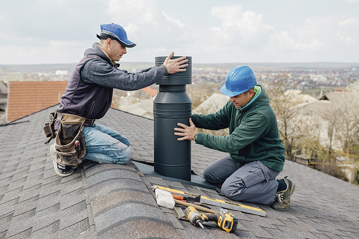 Chimeneas y conductos: la biomasa crece, pero la inestabilidad y la falta de materias primas juegan en contra del sector