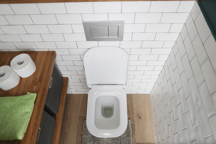 Cisternas empotradas: una solución cada vez más demandada en los cuartos de baño