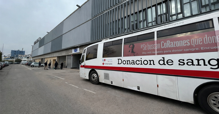 Carrier impulsa una campaña de donación de sangre junto a Cruz Roja en sus oficinas de Madrid