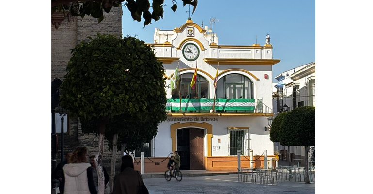 Umbrete renueva su alumbrado público con tecnología LED y modelo ESE hasta 2041