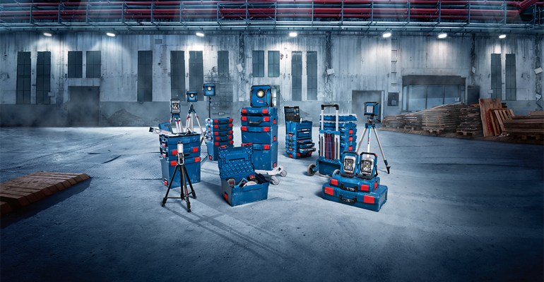 Iluminación profesional para obras: soluciones Bosch de 18V para mejorar seguridad y eficiencia