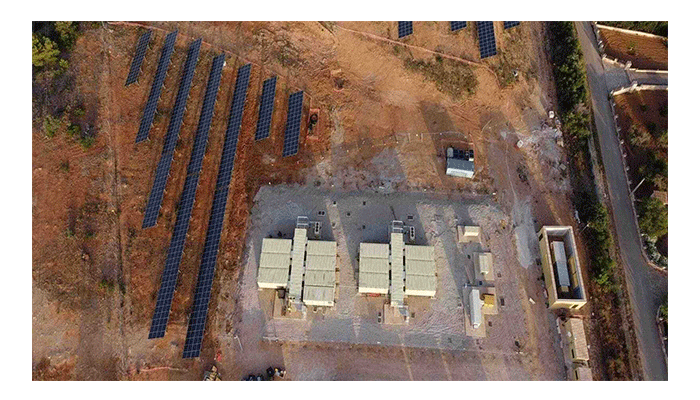 Endesa pone en servicio la mayor instalación europea de almacenamiento de flujo de vanadio en una planta solar